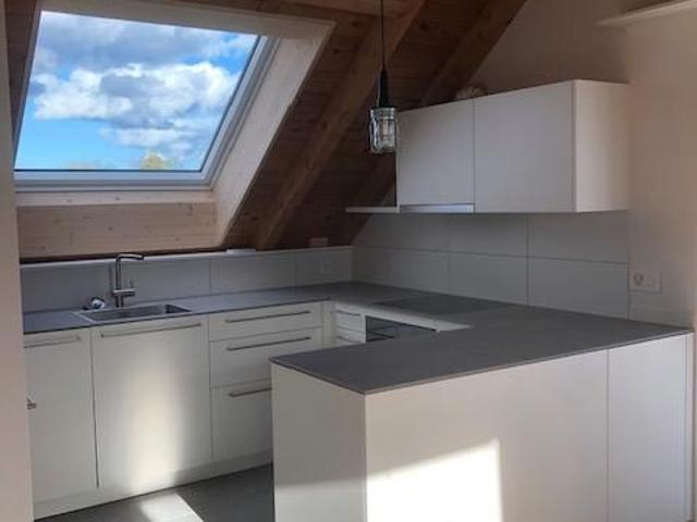 Loft mitten im Grünen, naher Anschluss an Bus und Autobahn