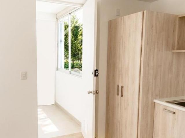Loft nuevo con ventanales piso a techo con mucha luz y cajón privado