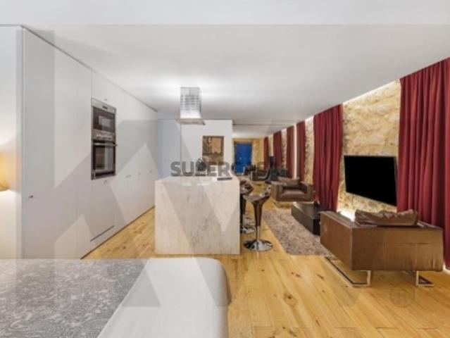 Loft na Green Street, a escassos minutos da estação de comboios de santos e do futuro metro, Lisboa