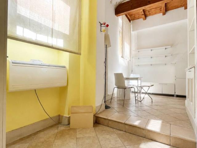 Loft, ottimo stato, piano terra, Santo Stefano, Bologna