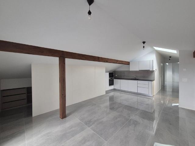 LOFT of 68 m2 + 40 m2 of storage