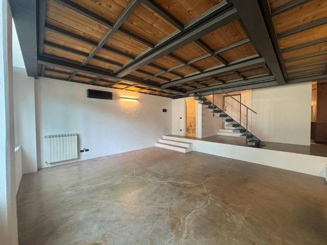 Loft / Open Space in affitto a Milano MI