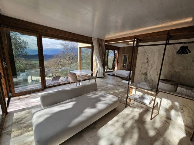 Loft / Open Space in vendita a Magione PG