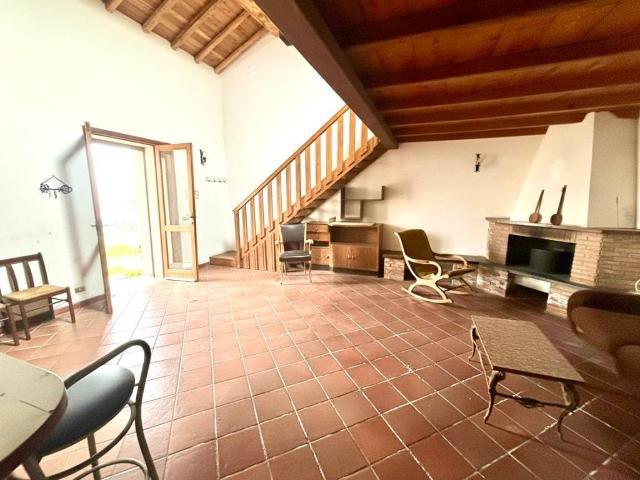 Loft / Open Space in vendita a Mascali CT