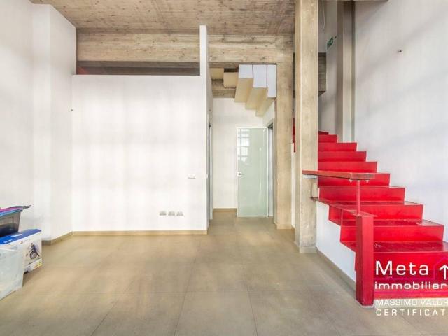 Loft / Open Space in vendita a Milano MI