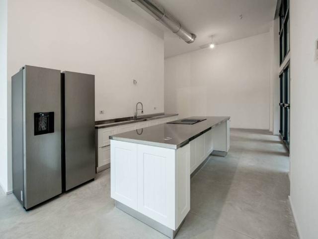 Loft / Open Space in vendita a Milano MI