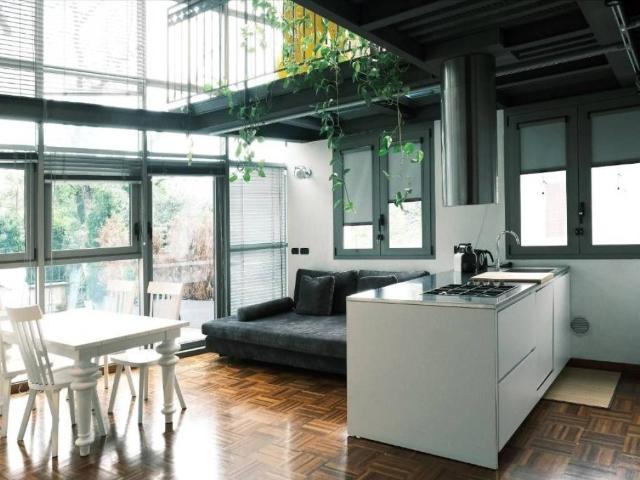 Loft / Open Space in vendita a Milano MI