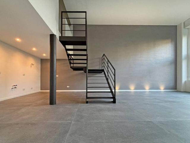 Loft / Open Space in vendita a Milano MI
