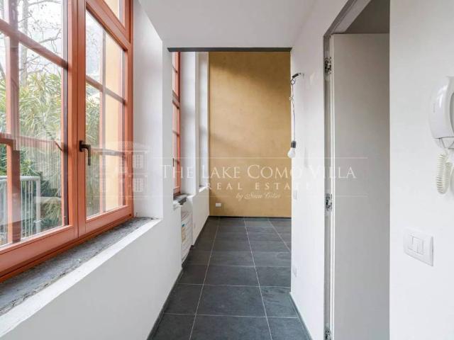 Loft / Open Space in vendita a Moltrasio CO