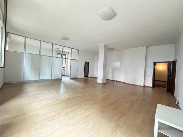 Loft / Open Space in vendita a Monza MB