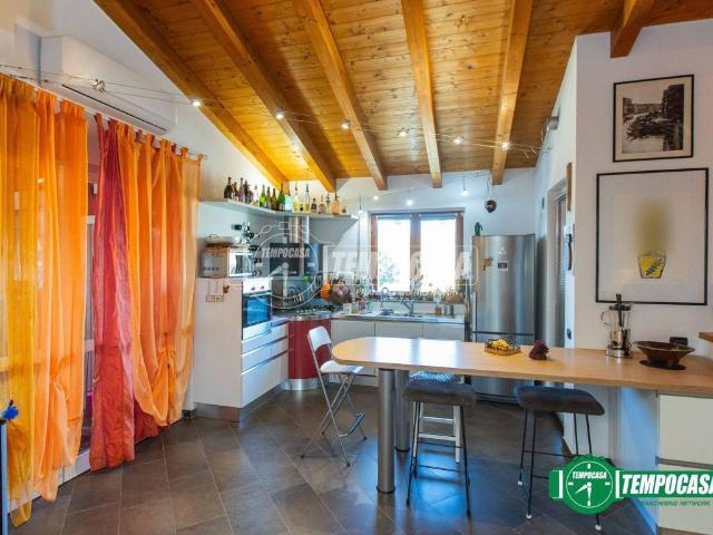 Loft / Open Space in vendita a Oleggio NO
