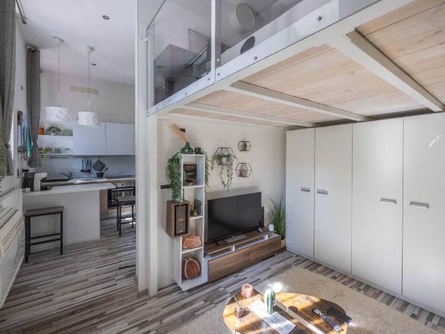 Loft / Open Space in vendita a Bologna BO