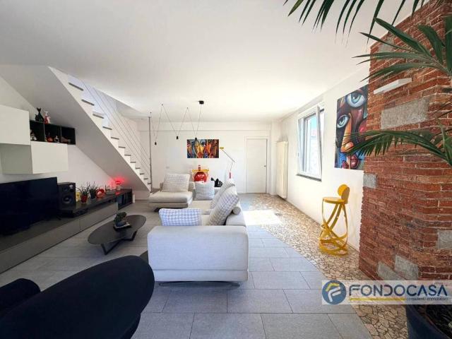 Loft / Open Space in vendita a Cantù CO