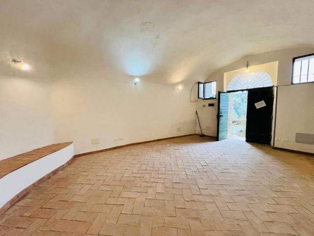 Loft / Open Space in vendita a Capena RM