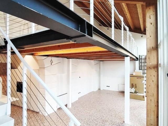 Loft / Open Space in vendita a Este PD