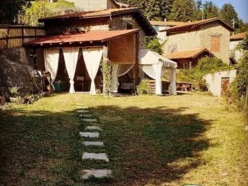 Loft / Open Space in vendita a Fivizzano MS