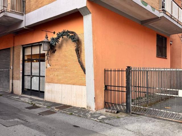 Loft / Open Space in vendita a Genzano di Roma RM