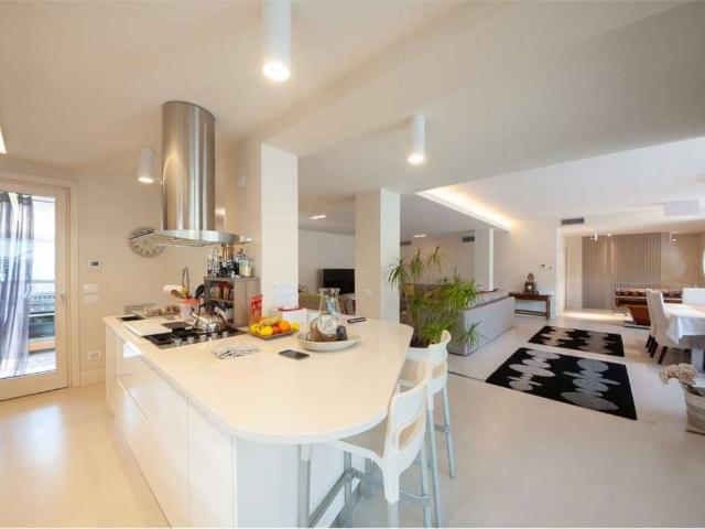 Loft / Open Space in vendita a Grumello del Monte BG