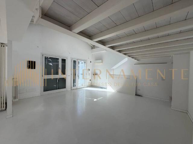 Loft / Open Space in vendita a Padova PD