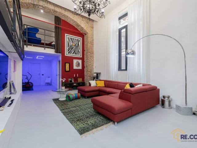 Loft / Open Space in vendita a Pavia PV