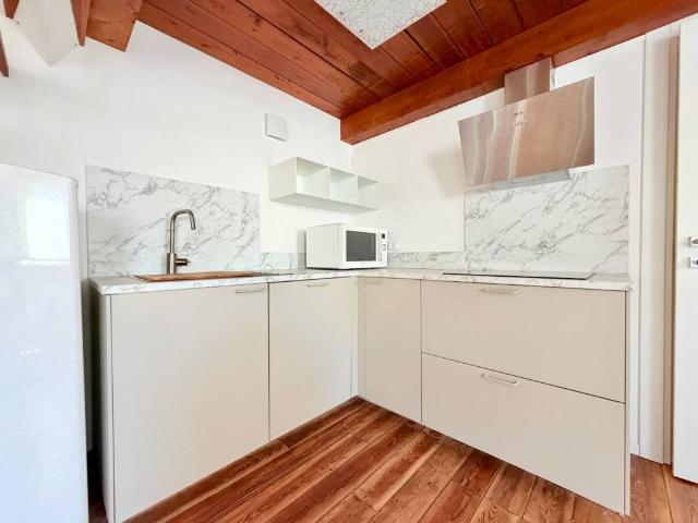 Loft / Open Space in vendita a Pontedera PI
