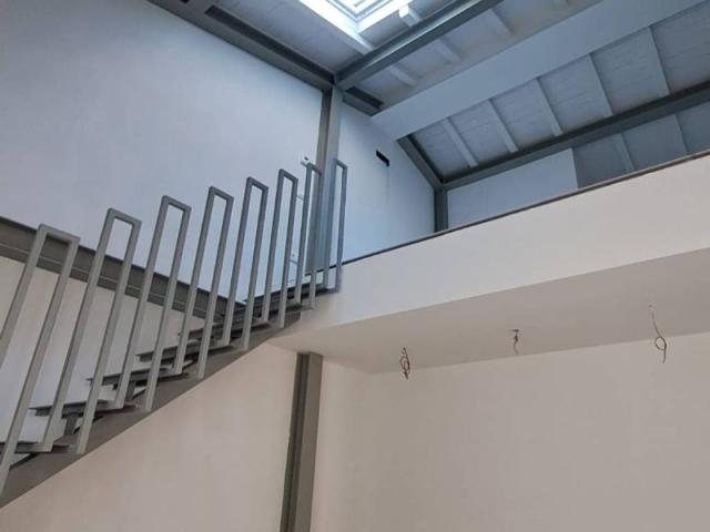 Loft / Open Space in vendita a Prato PO
