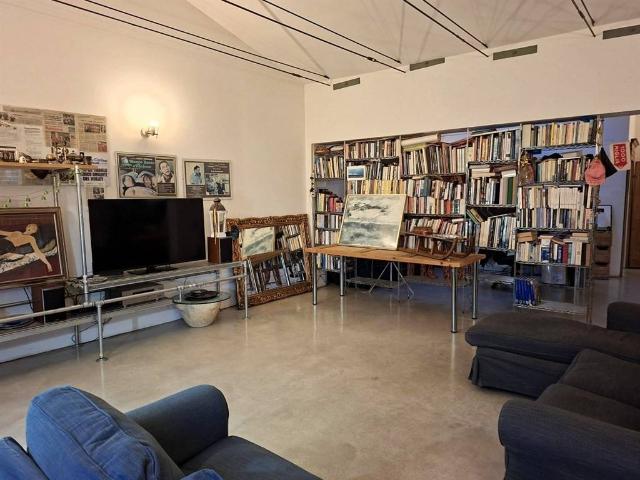 Loft / Open Space in vendita a Ravenna RA