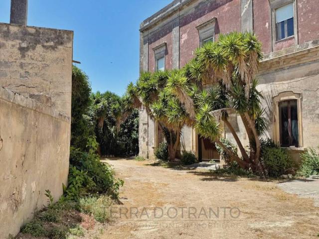 Loft / Open Space in vendita a Santa Cesarea Terme LE