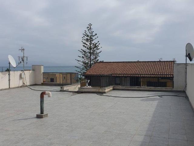 Loft / Open Space in vendita a Sant'Alessio Siculo ME