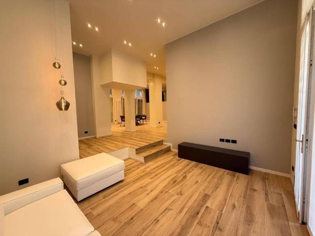 Loft / Open Space in vendita a Torino TO
