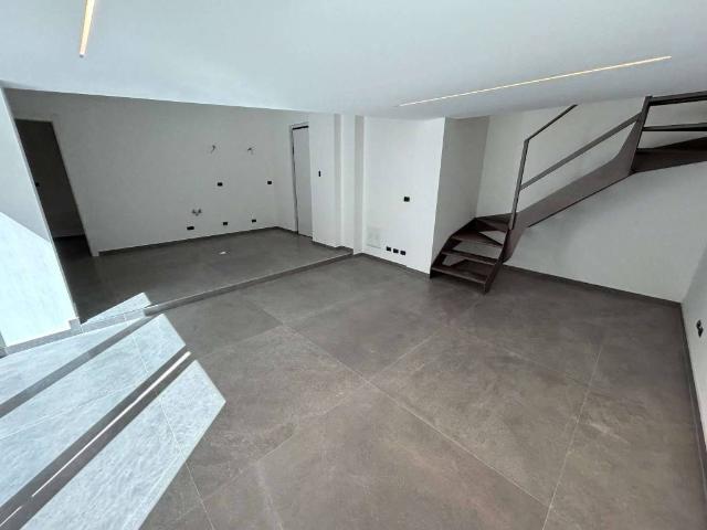 Loft / Open Space in vendita a Torino TO