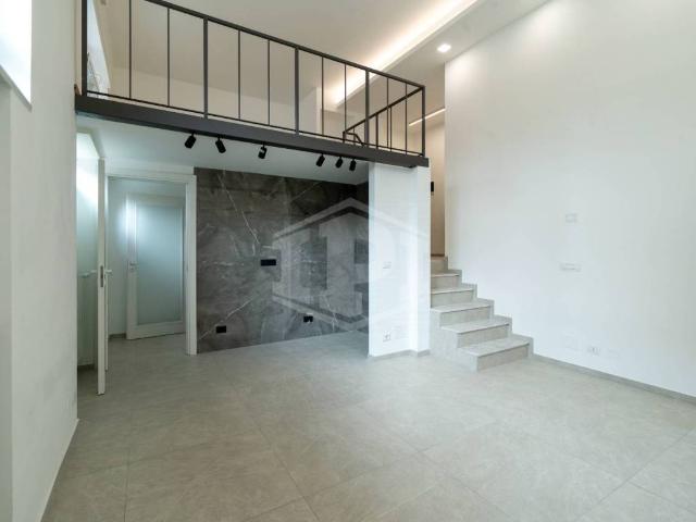 Loft / Open Space in vendita a Torino TO