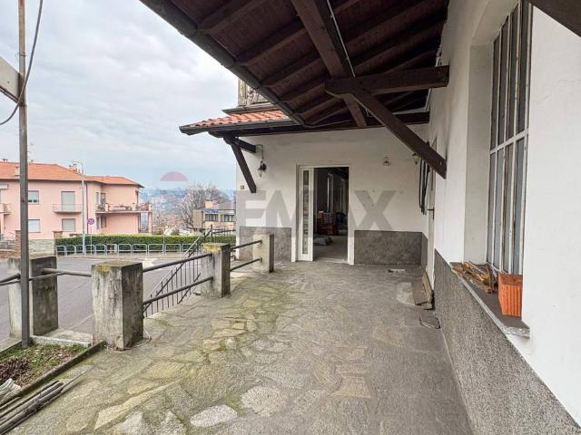Loft / Open Space in vendita a Varese VA