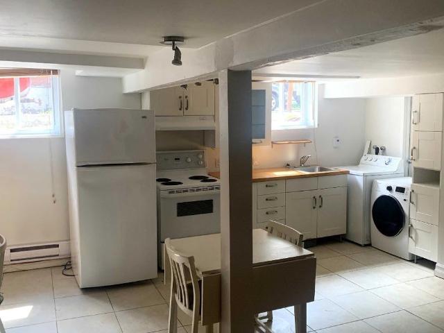 LOFT AIRE OUVERTE Saint Lambert 5 minutes à pieds du Métro Longueuil