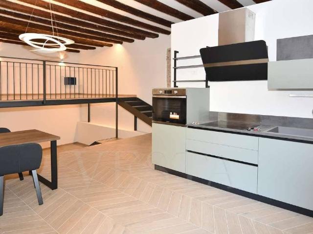 Loft alzaia Naviglio Grande 46, Navigli Darsena, Milano