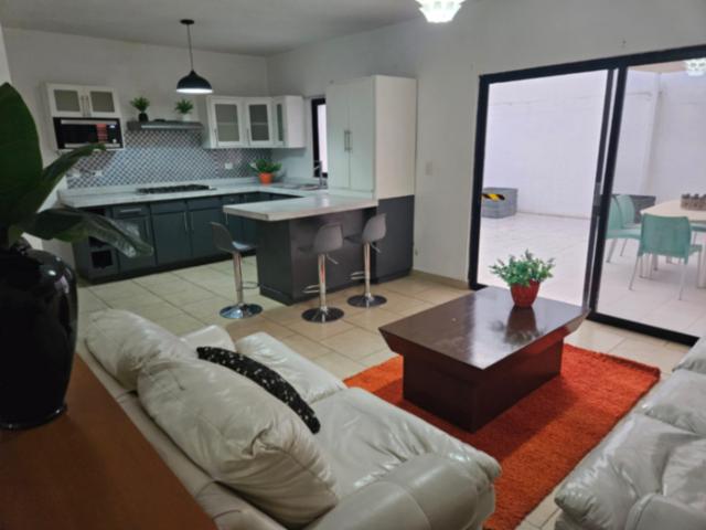 LOFT AMUEBLADO Y EQUIPADO EN RENTA EN PLANTA BAJA
