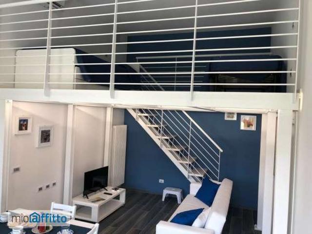Loft arredato Centro