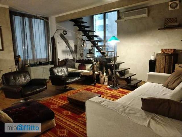 Loft arredato Centro storico de ferrari
