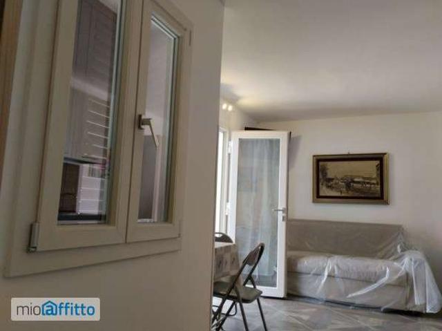 Loft arredato con terrazzo Centro