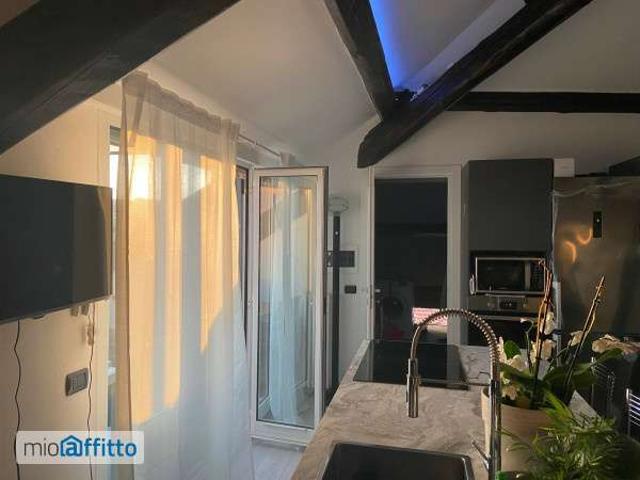 Loft arredato con terrazzo Como