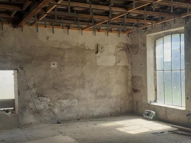 Loft Bauge En Anjou 2 pièce s 200 m2