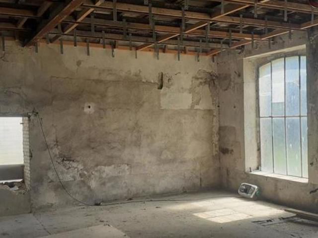 Loft Bauge En Anjou 2 pièce s 200 m2