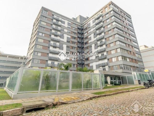 Loft com 1 quarto e 30m² para alugar em Moinhos de Vento, Porto Alegre