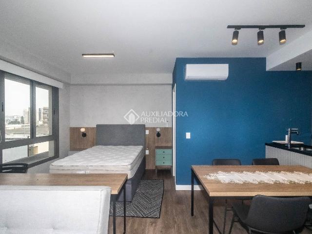 Loft com 1 quarto e 49m² para alugar em Cidade Baixa, Porto Alegre
