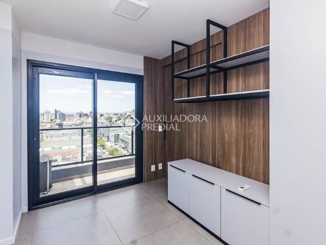 Loft com 1 quarto e 42m² para alugar em Floresta, Porto Alegre