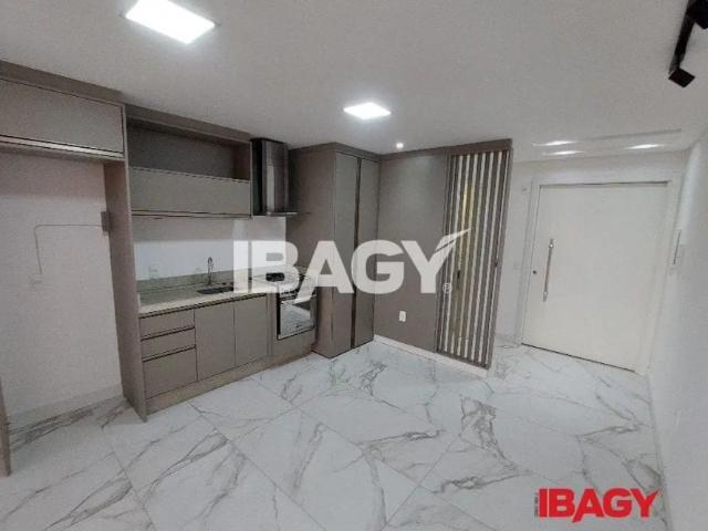 Loft com 1 quarto para alugar na Avenida Manoel Cantalicio Vidal, 111, Centro, Palhoça