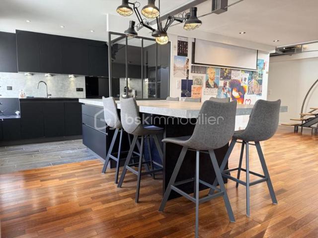 Loft duplex 131 m² avec terrasse sans vis à vis – Nancy centre