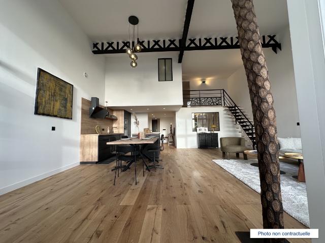LOFT D’EXCEPTION AVEC LOGGIA & PARKING PRIVÉ