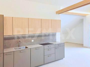 Loft Dachgeschoss Wohnung an zentrale Lage in Altdorf UR, Erstvermietung