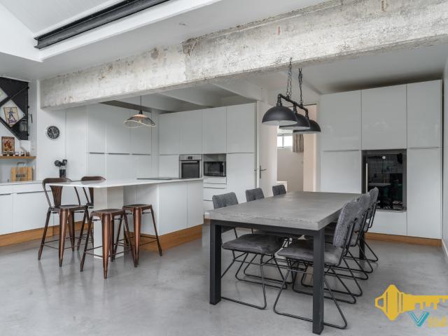 Loft de caractère de 145 m2 à Nantes, volumes rares et esprit moderne